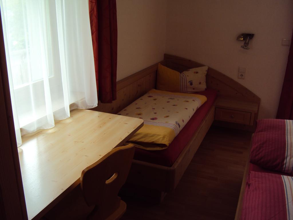 Haus Fliri Curon Venosta Quarto foto