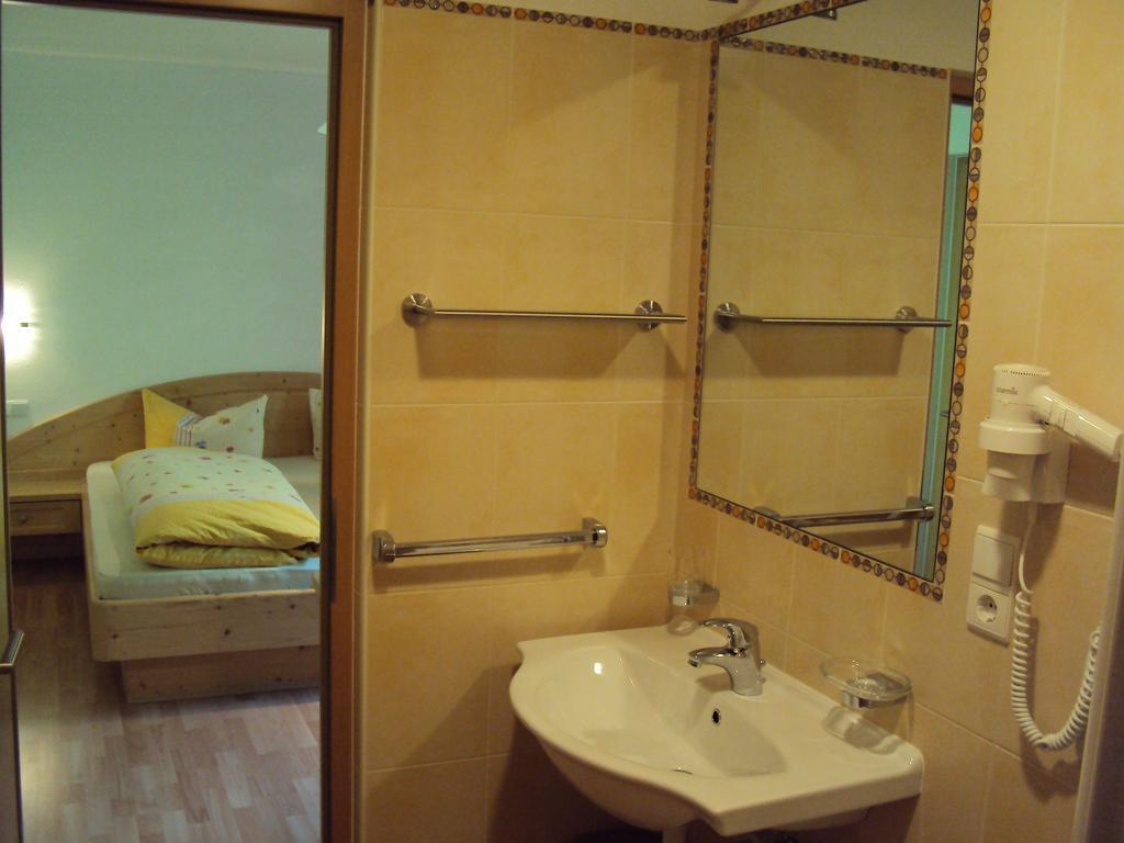 Haus Fliri Curon Venosta Quarto foto