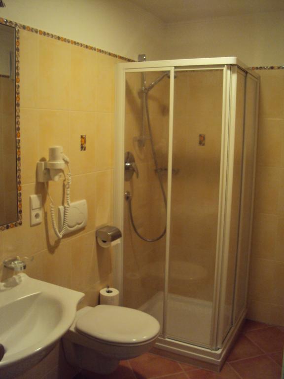 Haus Fliri Curon Venosta Quarto foto